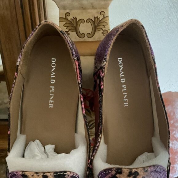 NWT Donald PLINER Metallic mini viper Lavender Leather Loafers new with box… - Picture 6 of 16